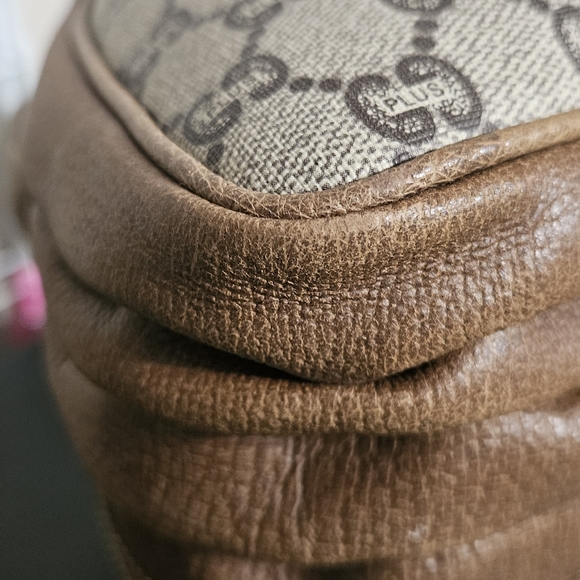 Vintage Gucci Plus Authentic - Picture 12 of 16